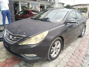 Hyundai Sonata 2011 Black
