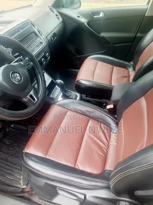 Volkswagen Tiguan S with Sunroof 2013 Black