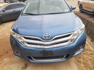 Toyota Venza 2011 Blue