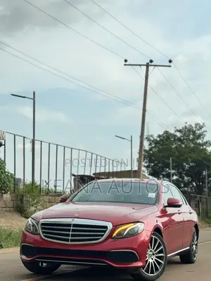 Mercedes-Benz E300 2018 Red