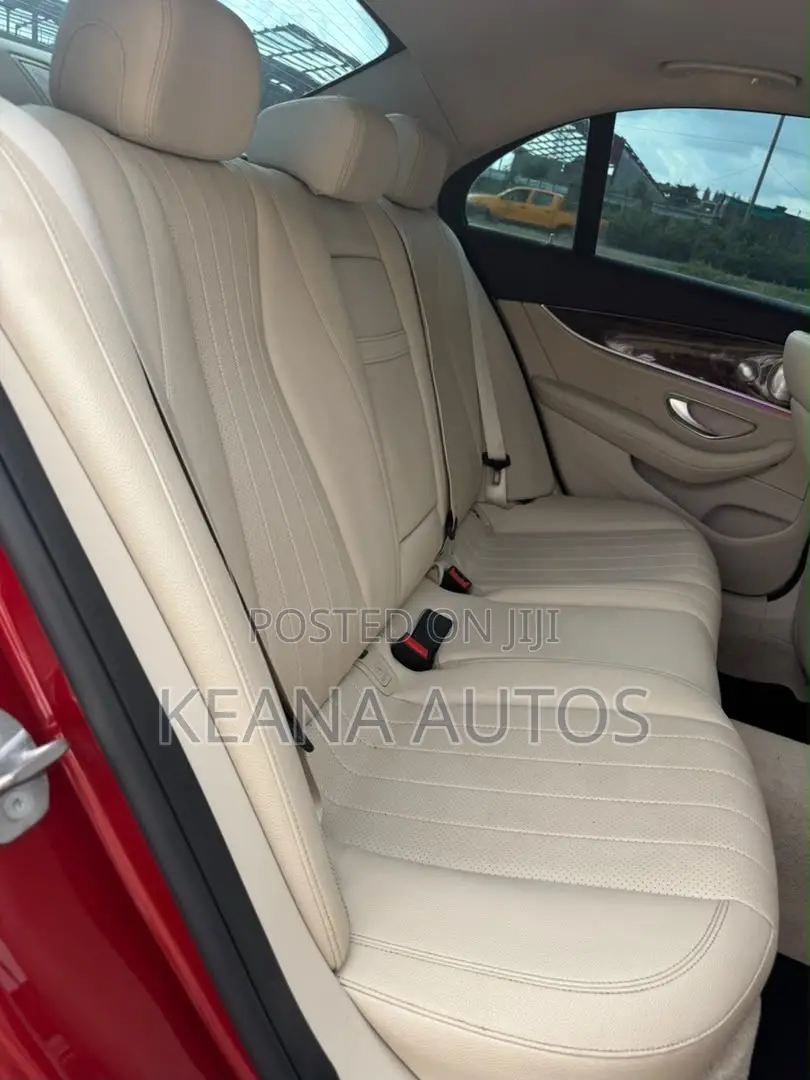 Mercedes-Benz E300 2018 Red