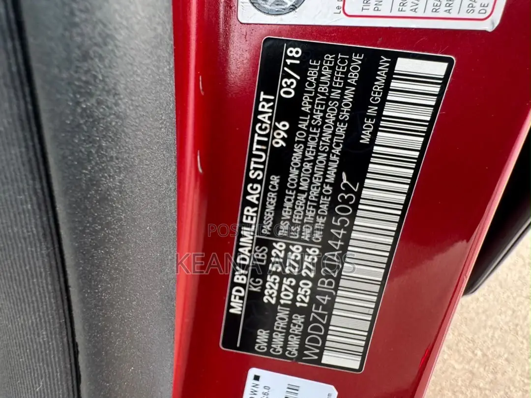 Mercedes-Benz E300 2018 Red