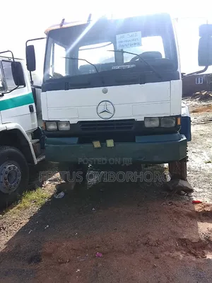 Mercedes-Benz 1998 White