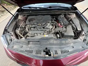 Toyota Camry 2019
