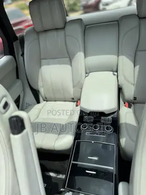 Land Rover Range Rover Vogue 2014 Black