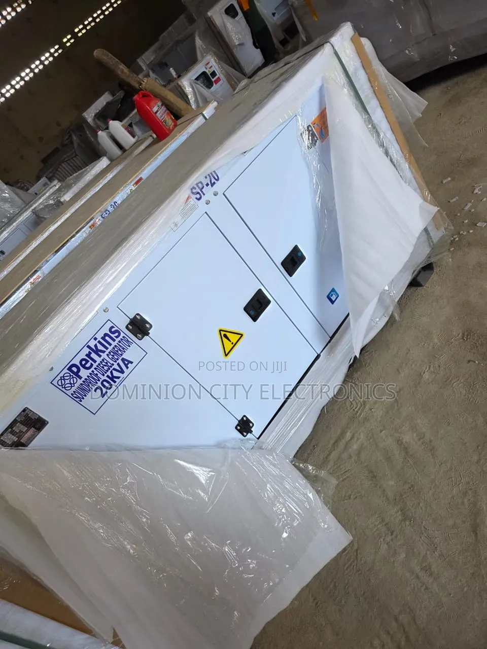 England Perkins Diesel Soundproof Generator Sp20kva 100%copper Coil