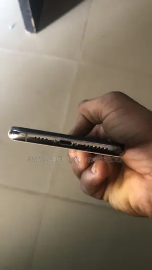 Apple iPhone XS Max 64 GB Gold
