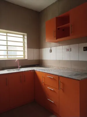 3bdrm Apartment in Magboro Back Of, Obafemi-Owode for rent