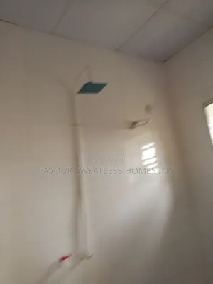 3bdrm Apartment in Magboro Back Of, Obafemi-Owode for rent