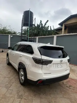 Toyota Highlander XLE 2019 White