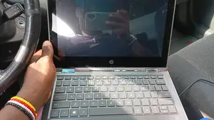 Laptop HP Pavilion 11 4GB HDD 500GB