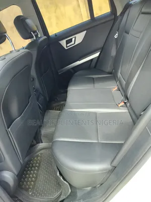 Mercedes-Benz GLK-Class Base GLK 350 4dr AWD 4MATIC (3.5L 6cyl 7A) 2015