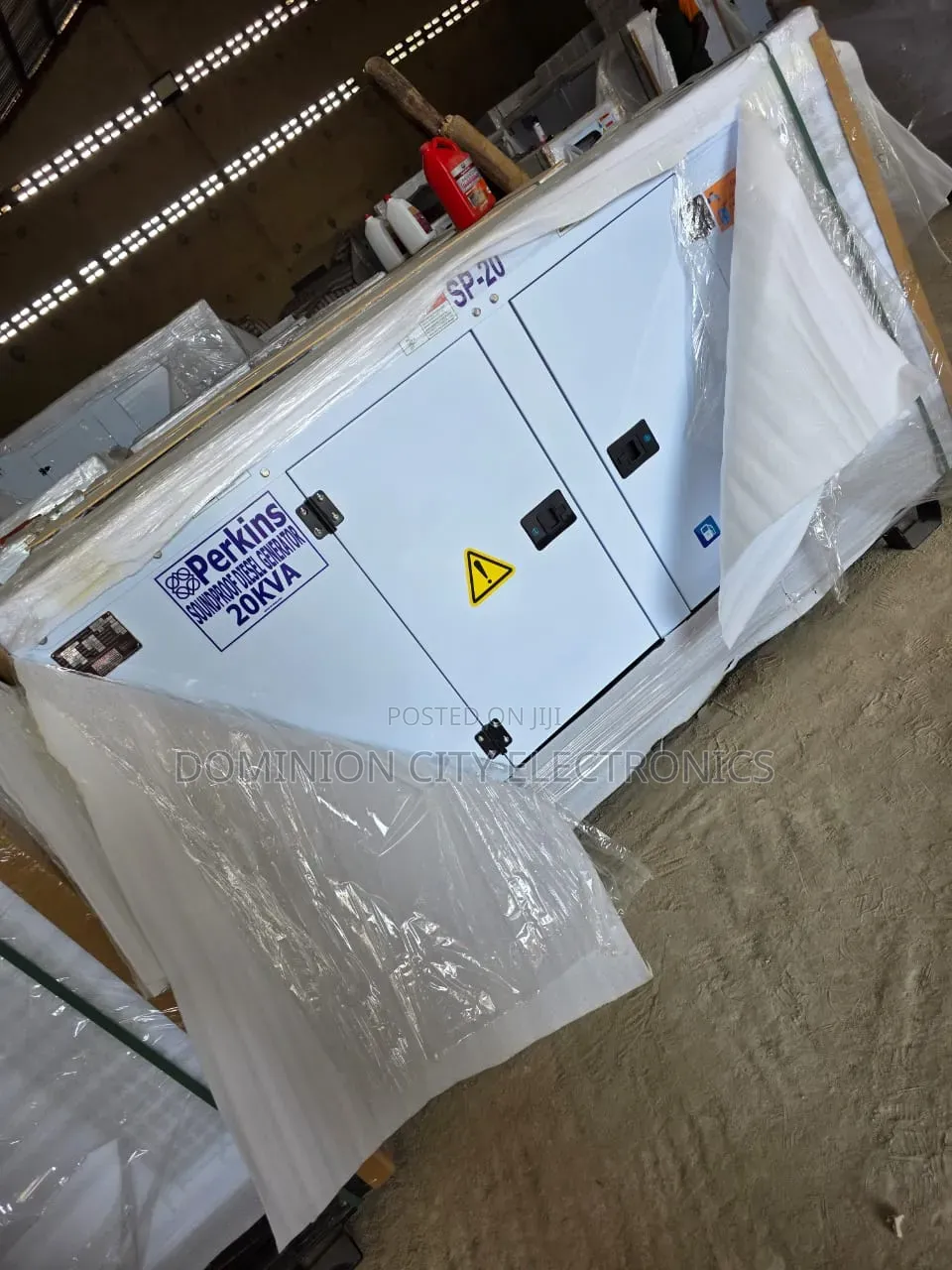 □■This Is Perkins Diesel Soundproof Generator Sp20kva 100%copper Coil