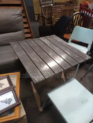 Quality Foreign Outdoor Table