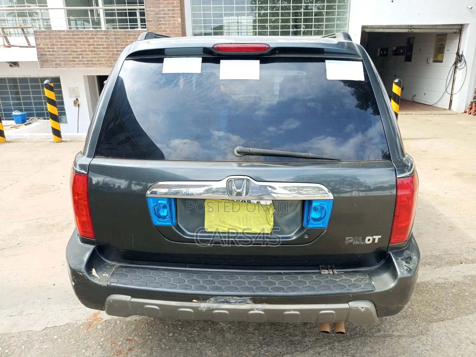 Honda Pilot 2004 Gray