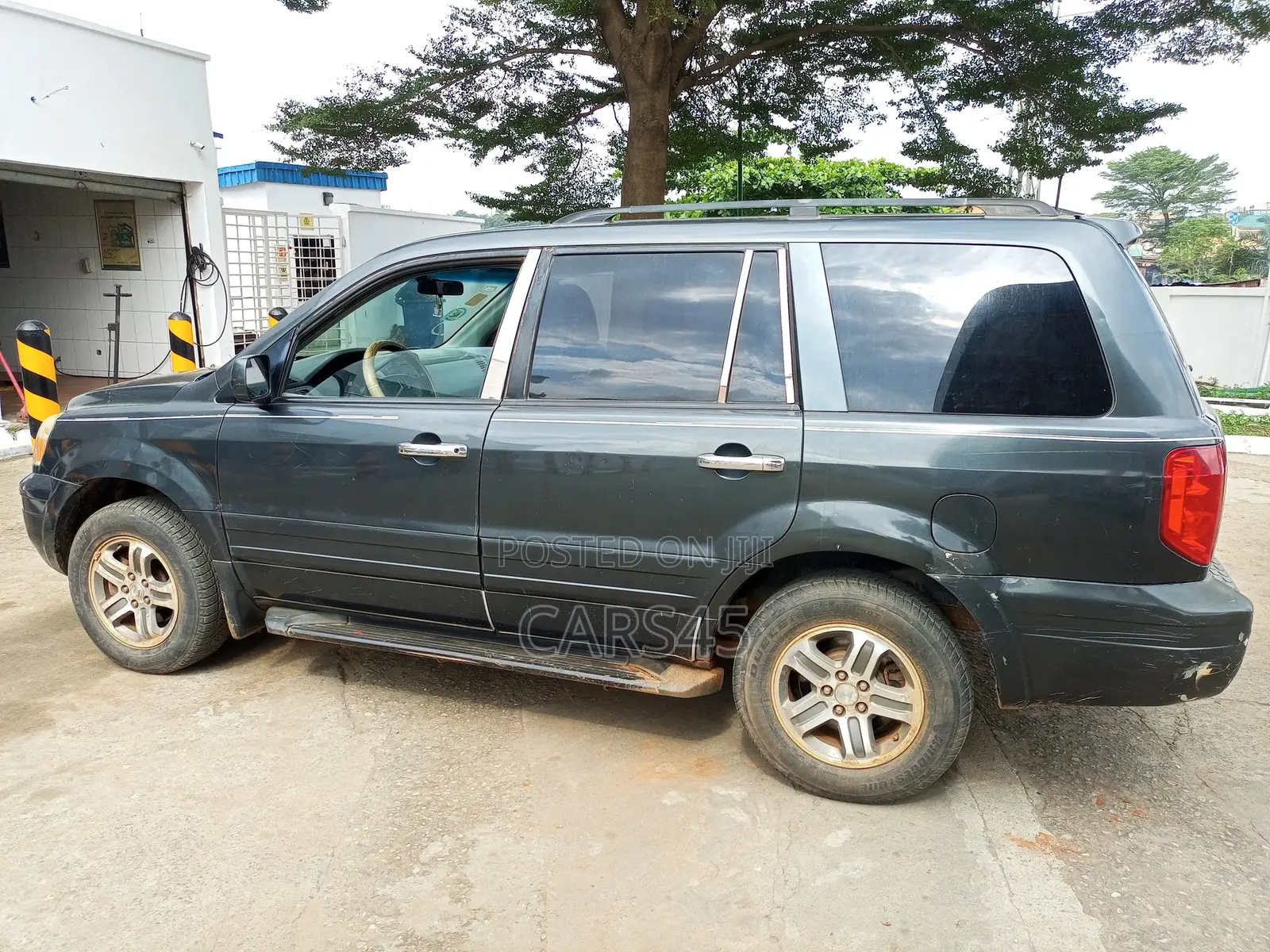 Honda Pilot 2004 Gray