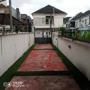 5bdrm Duplex in Ikota Lekki Lagos for rent