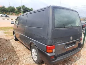 Volkswagen Transporter 2000 Black