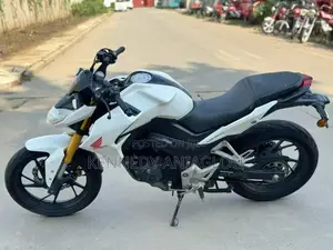 Honda CB 2019 White