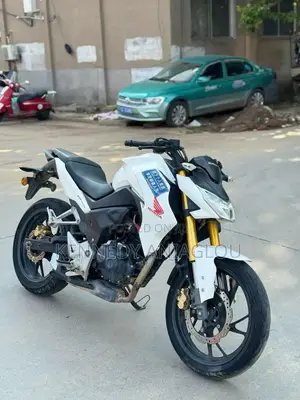 Honda CB 2019 White