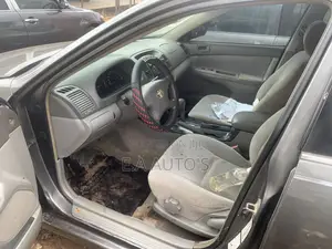 Toyota Camry 2004 Gray