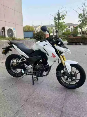 Honda CB 2019 White