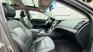 Hyundai Sonata Limited 2.0T Sedan (2.0L 4cyl 6A) 2013 Gray