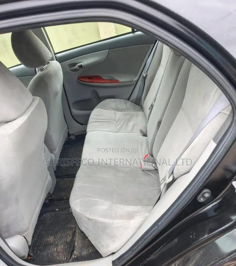 Toyota Corolla 2009 Black