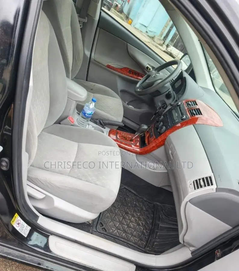 Toyota Corolla 2009 Black