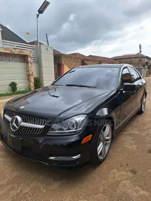 Mercedes-Benz C250 2012 Black
