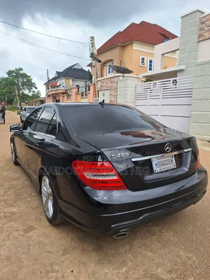 Mercedes-Benz C250 2012 Black