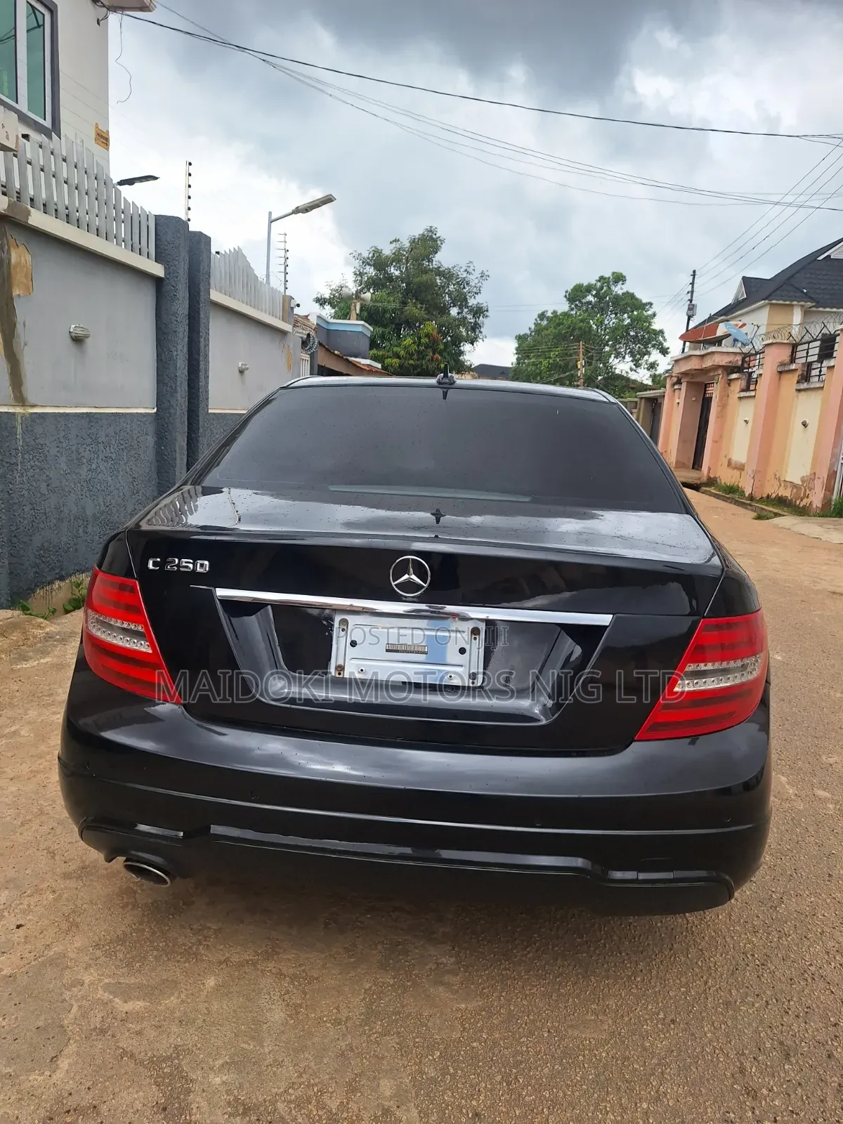 Mercedes-Benz C250 2012 Black