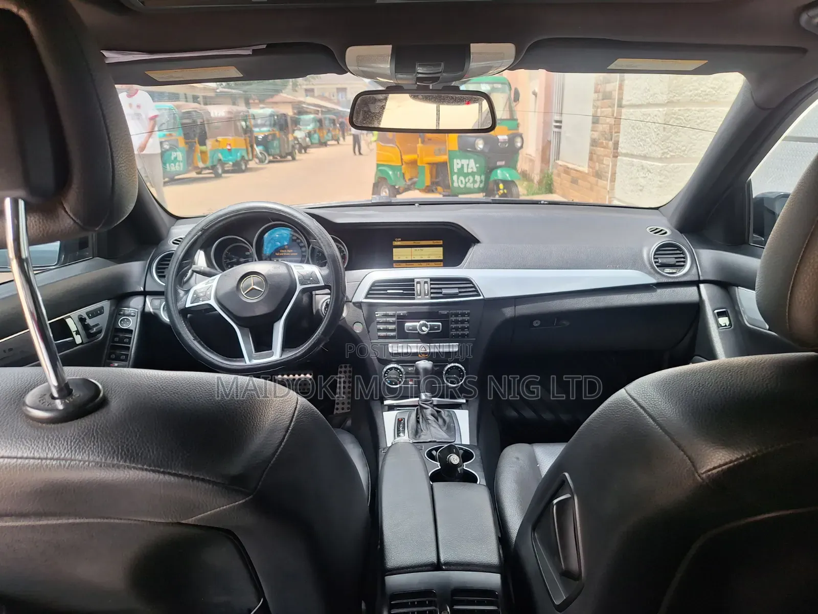 Mercedes-Benz C250 2012 Black