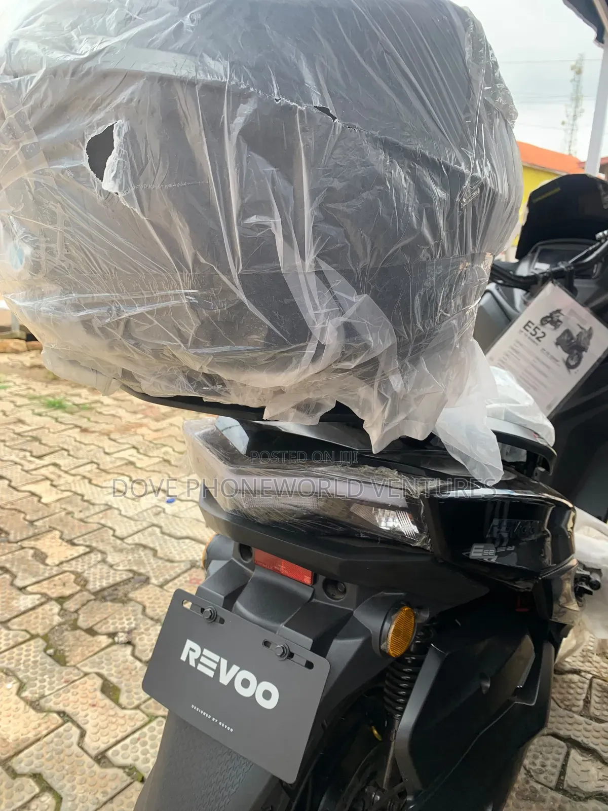 New Revoo E52 2026