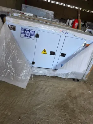 《》High Quality Perkins Diesel Soundproof Generator 20kva 100% Copper