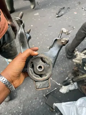 Toyota Corolla 2005-2007 Engine Seat