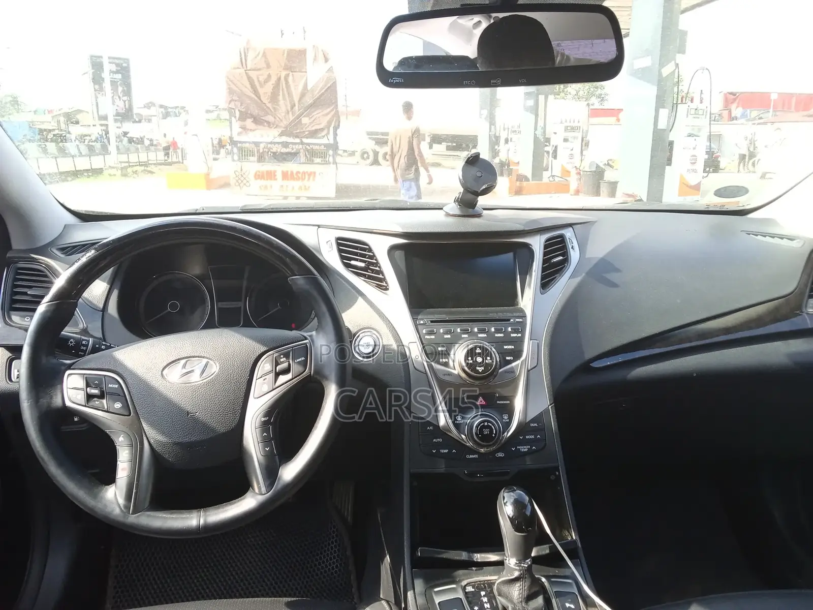 Hyundai Grandeur 2013 Black