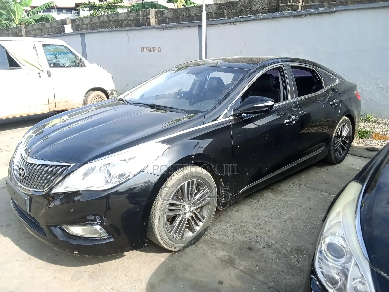 Hyundai Grandeur 2013 Black