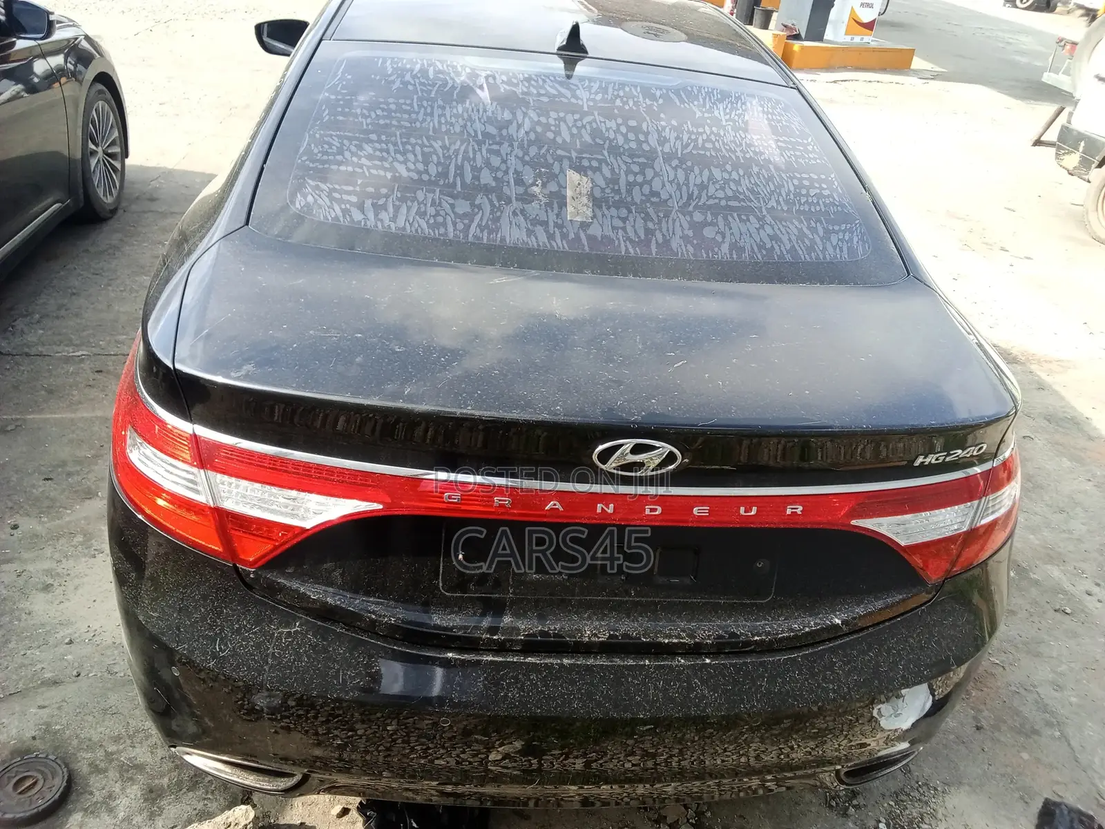 Hyundai Grandeur 2013 Black