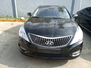 Hyundai Grandeur 2013 Black