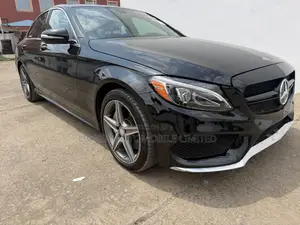 Mercedes-Benz C300 Luxury 4dr AWD 4Matic Sedan (2.0L 4cyl 7A) 2015