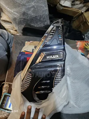 Hilux Rear Light Chrome Latest Set