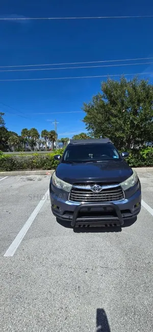 Toyota Highlander XLE V6 4x2 (3.5L 6cyl 6A) 2016 Gray