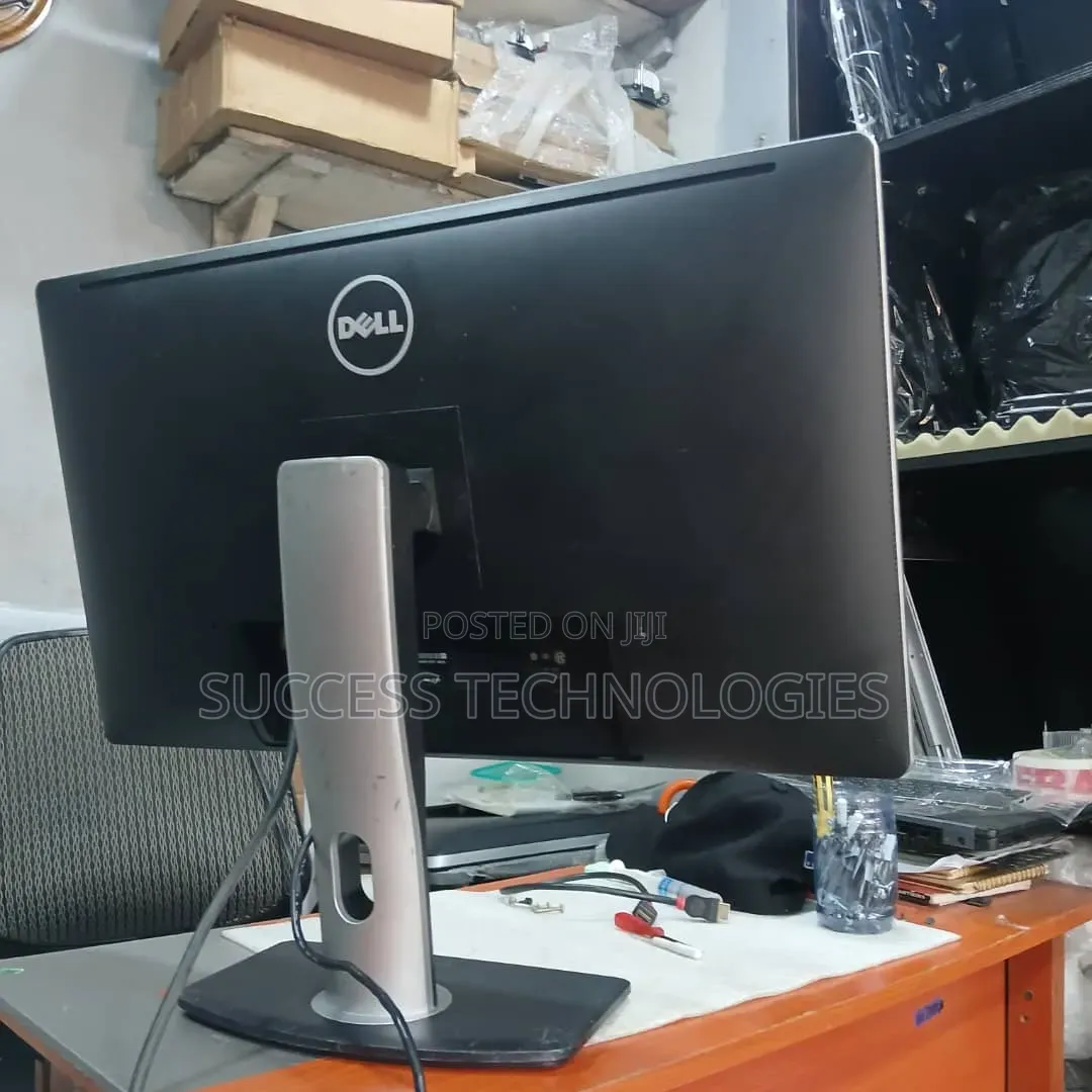 Dell P2715Qt
27-Inch Ultra HD IPS Mo