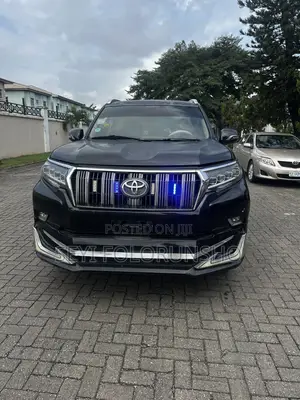 Toyota Land Cruiser Prado 2013 Black