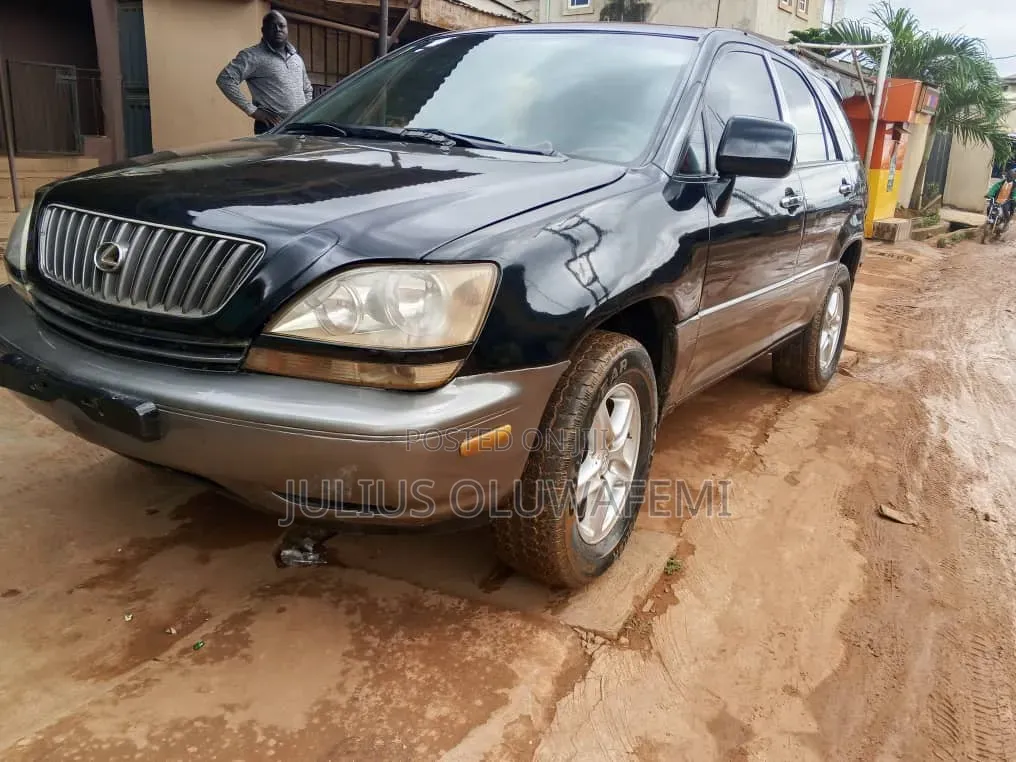 Lexus RX 1999 Black