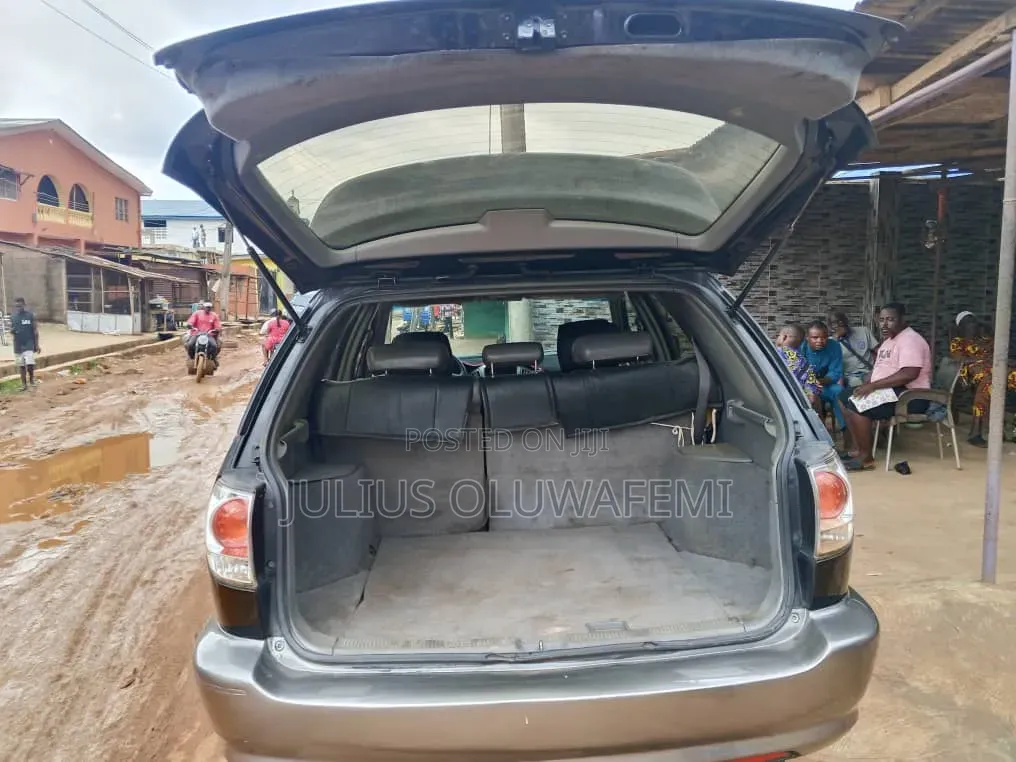 Lexus RX 1999 Black