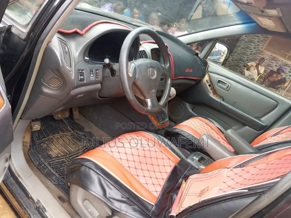 Lexus RX 1999 Black
