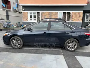 Toyota Camry SE 4dr Sedan (2.5L 4cyl 6A) 2015 Black