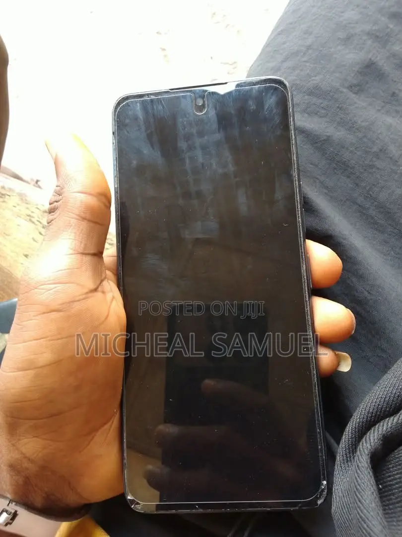 Tecno Camon 18 128 GB Blue